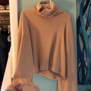 Cropped Turtleneck shirt